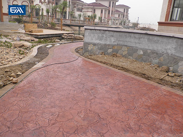 鹅卵石压花地坪道路铺装.jpg